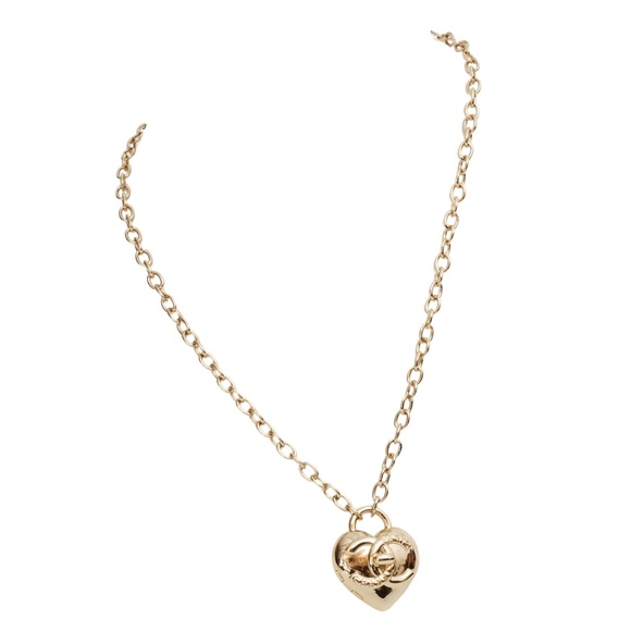 CHANEL LIGHT GOLD HEART LOCKET NECKLACE 2022 - Picture 1 of 7